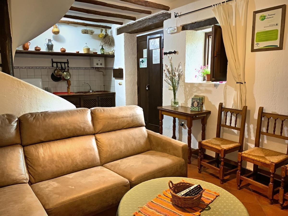 Vivelorural Casa Y Piscina En Zahara De La Sierra Villa Luaran gambar