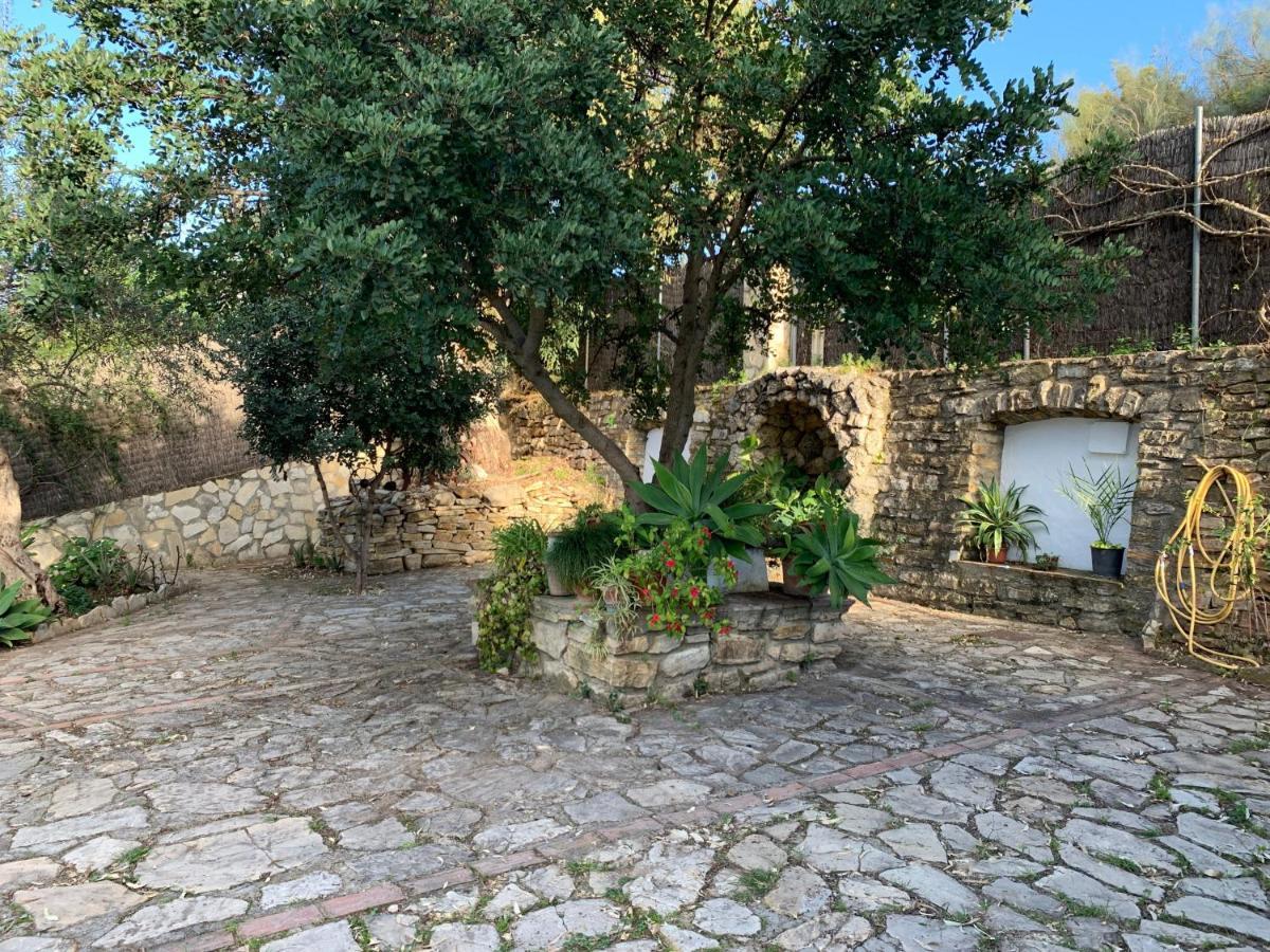 Vivelorural Casa Y Piscina En Zahara De La Sierra Villa Luaran gambar