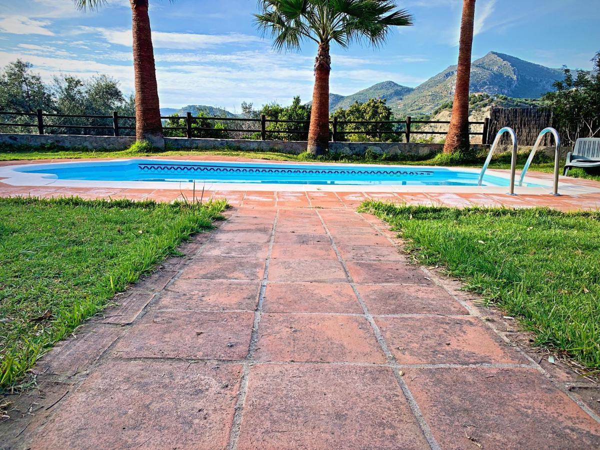 Vivelorural Casa Y Piscina En Zahara De La Sierra Villa Luaran gambar